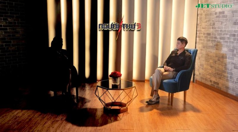 Người Thứ 3: Người phụ nữ bị đạo diễn Lê Hoàng nói thẳng: “Em quá ngu si”