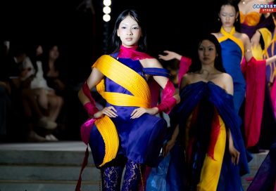 Đêm thời trang Phụng Huyễn: Nơi áo tứ thân và tâm linh Việt thăng hoa qua bàn tay thế hệ trẻ